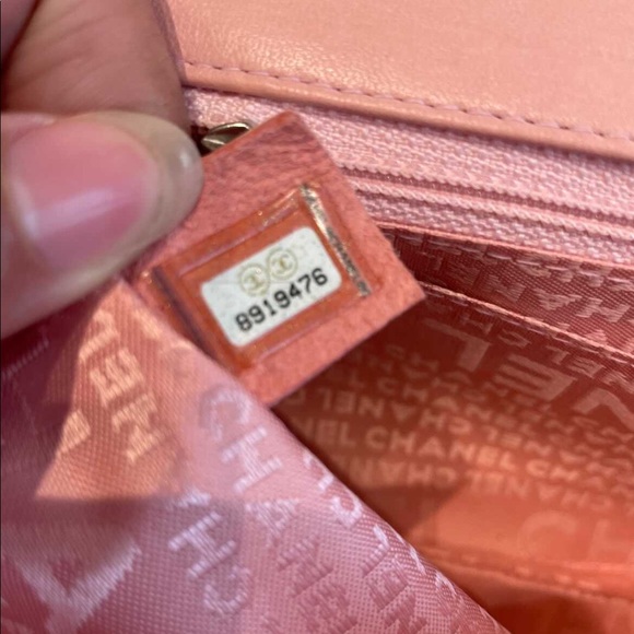 RARE CHANEL HEARTS FLAP BAG - Picture 9 of 15